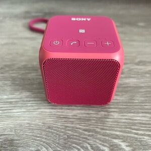 Sony SRS-X11 Pink Bluetooth Speaker